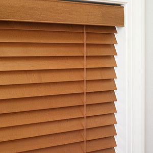 wood blinds 2 no holes po17 V1