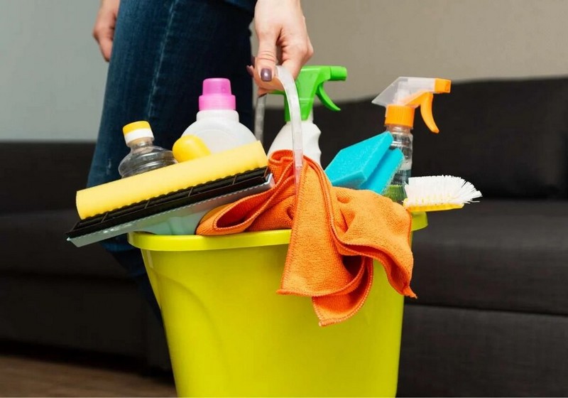 cleaning vertical blinds