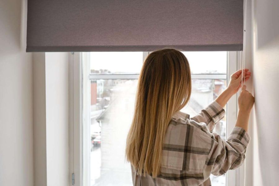 How to fix roller shade that won't roll up or down?